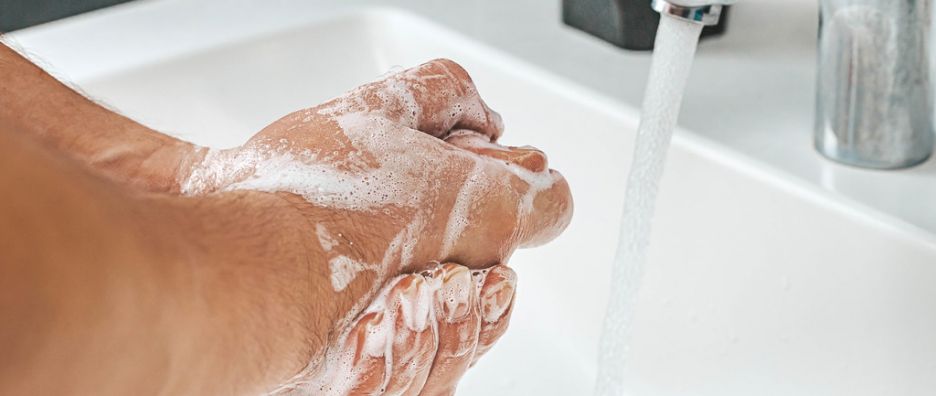 Hand Wash  © Marco Verch / https://bit.ly/32KI6Yh /  Attribution 2.0 Generic (CC BY 2.0)